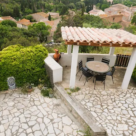 Les Volets Verts A Cote Du Chateau Pour 8 Avec Jardin 別荘